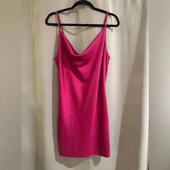 Women’s Raspberry Forever 21 Dress - Picture 1 of 7
